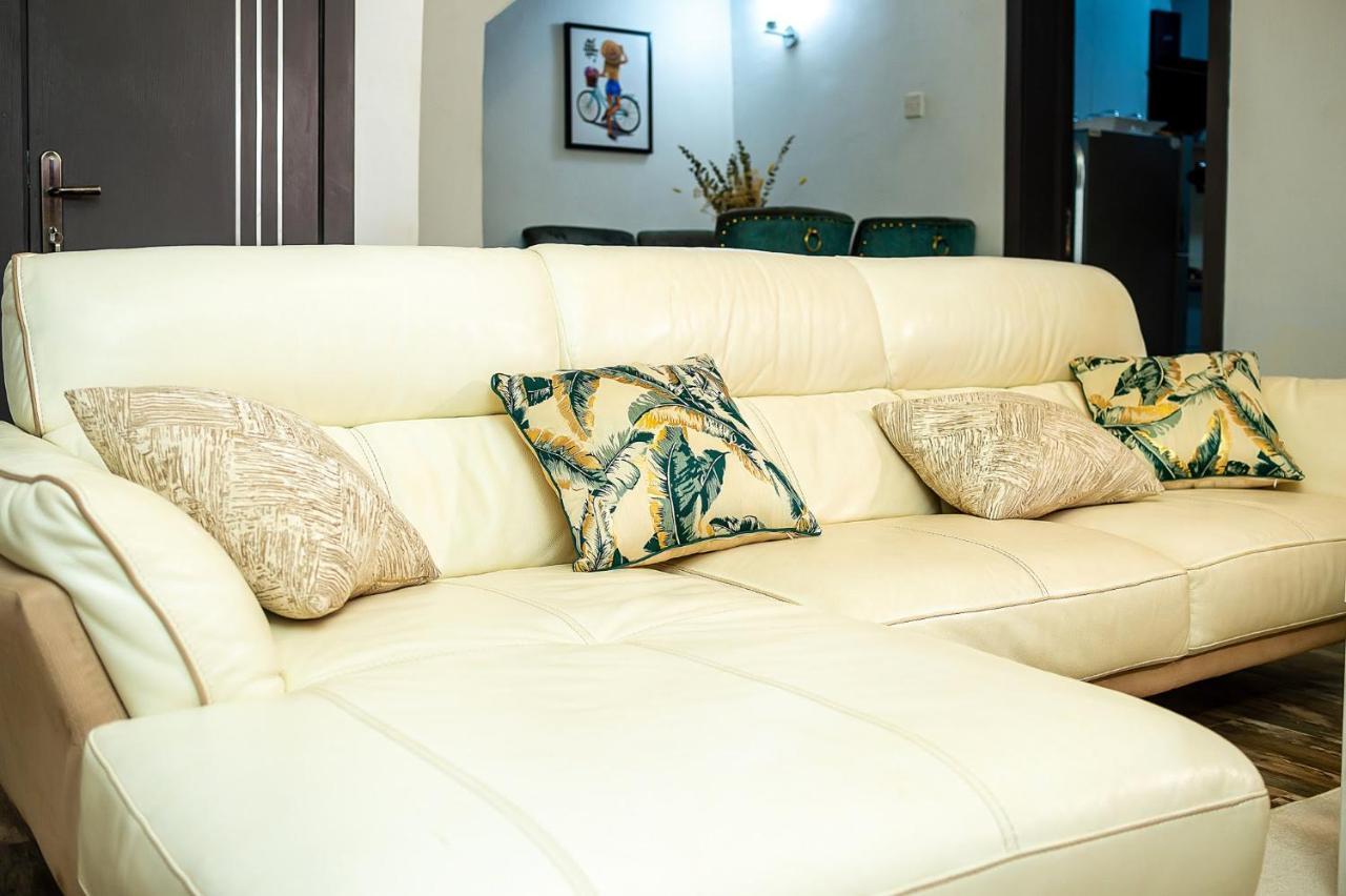 Palm Heights Apartments - Omole Phase 1, Ikeja Exterior foto